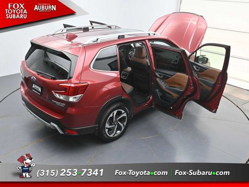 Used 2023 Subaru Forester Touring AWD/4WD image 38
