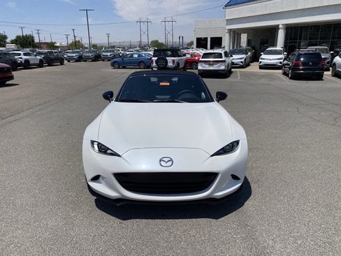 New 2026 MAZDA MX-5 Miata Club RWD image 37