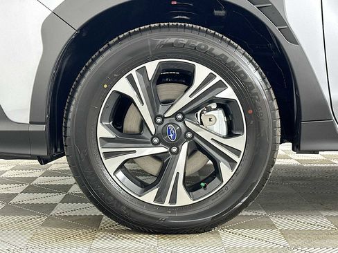 Certified 2025 Subaru Crosstrek 2.0i Premium image 28