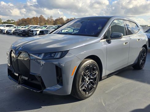 New 2026 BMW iX xDrive60 w/ M Sport Package image 19