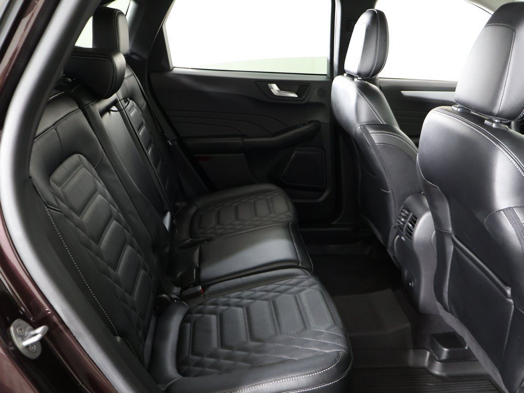 Used 2023 Ford Escape Platinum w/ Premium Technology Package AWD/4WD image 40
