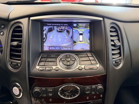 Used 2017 INFINITI QX50 2WD w/ Premium Plus Package image 32
