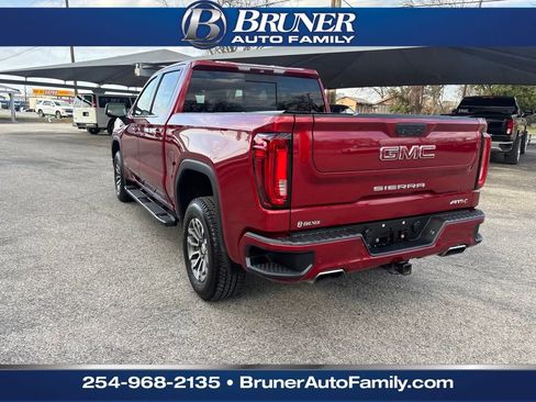 Used 2019 GMC Sierra 1500 AT4 w/ Off Road Performance Package image 8