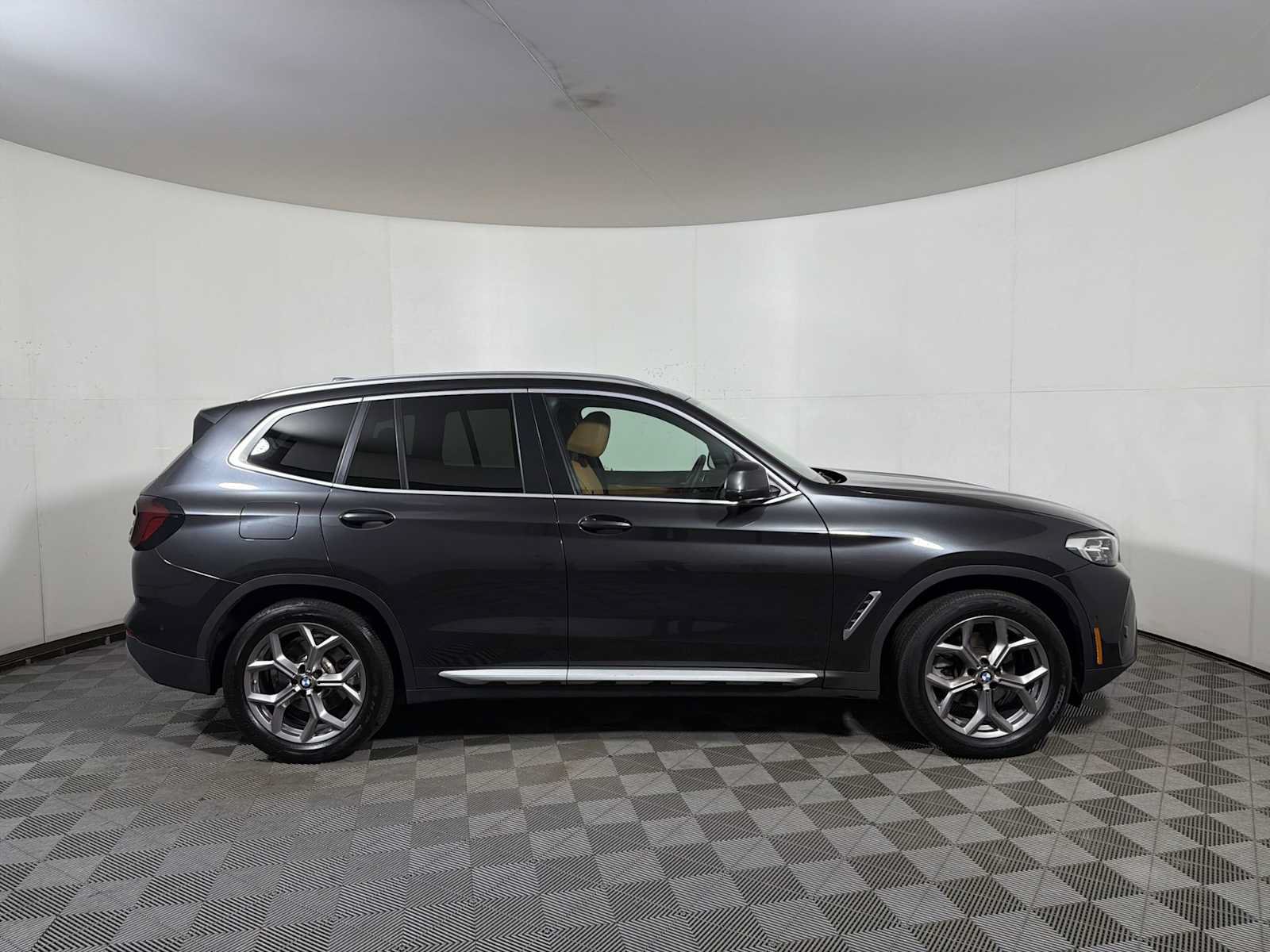 Used 2024 BMW X3 xDrive30i w/ Convenience Package AWD/4WD image 7