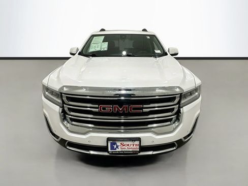 Certified 2023 GMC Acadia SLT AWD/4WD image 2