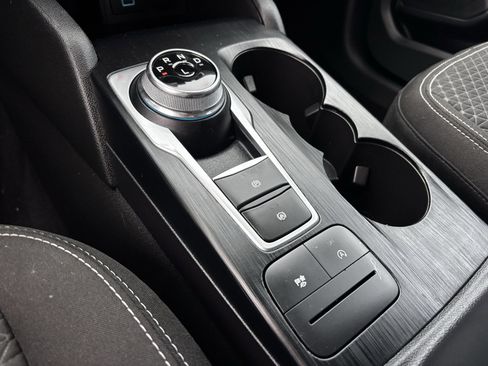 Used 2023 Ford Escape Active image 11