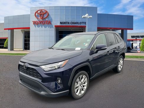 Used 2025 Toyota RAV4 XLE Premium image 6
