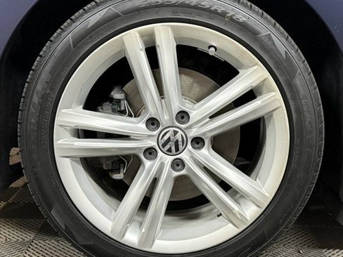 Used 2015 Volkswagen Passat 1.8T SE FWD image 26