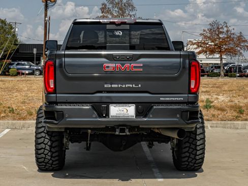 Used 2020 GMC Sierra 2500 Denali w/ Denali Ultimate Package AWD/4WD image 13