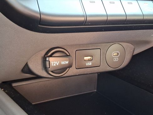 Certified 2024 Hyundai Elantra SEL FWD image 22