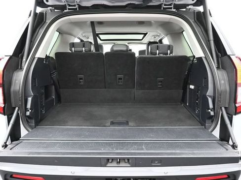 Certified 2025 Ford Expedition Active RWD image 31