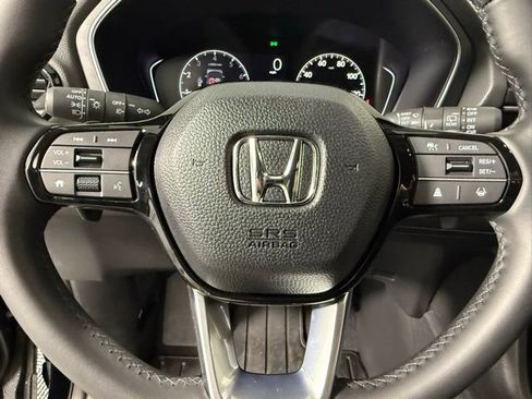 Used 2025 Honda Pilot EX-L image 18