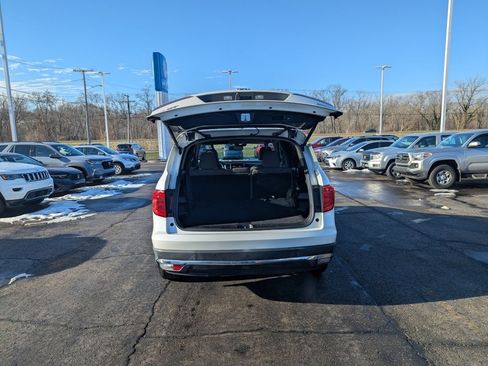 Used 2018 Honda Pilot Touring image 13