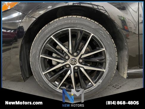 Used 2022 Toyota Camry SE w/ Cold Weather Package AWD/4WD image 14