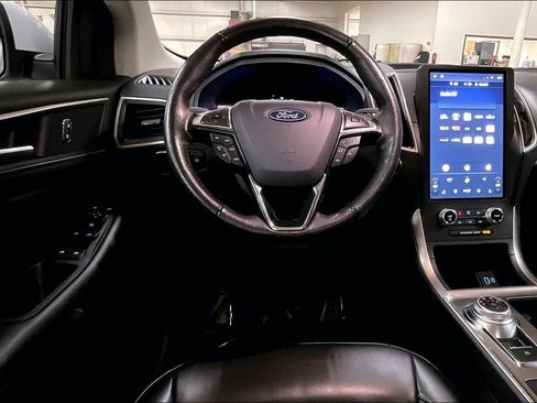 Certified 2024 Ford Edge SEL AWD/4WD image 5