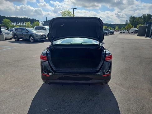 Used 2024 Nissan Sentra S FWD image 17