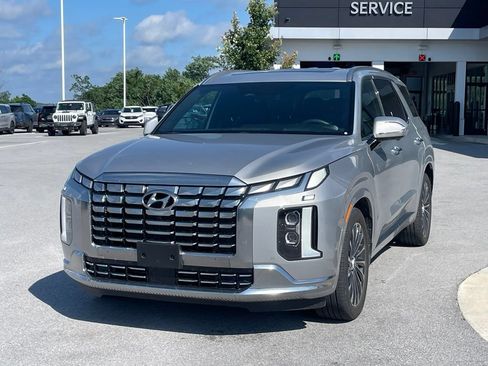 Used 2024 Hyundai Palisade Calligraphy AWD/4WD image 3