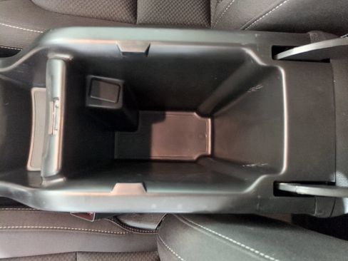 Used 2022 Chevrolet Colorado LT w/ LT Convenience Package AWD/4WD image 24