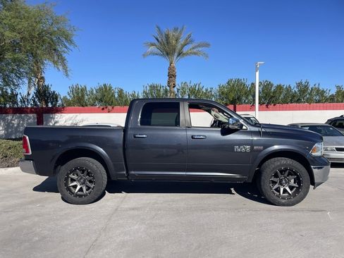 Used 2017 RAM 1500 Laramie image 3
