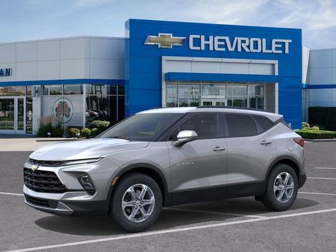New 2026 Chevrolet Blazer LT w/ Convenience Package FWD image 2