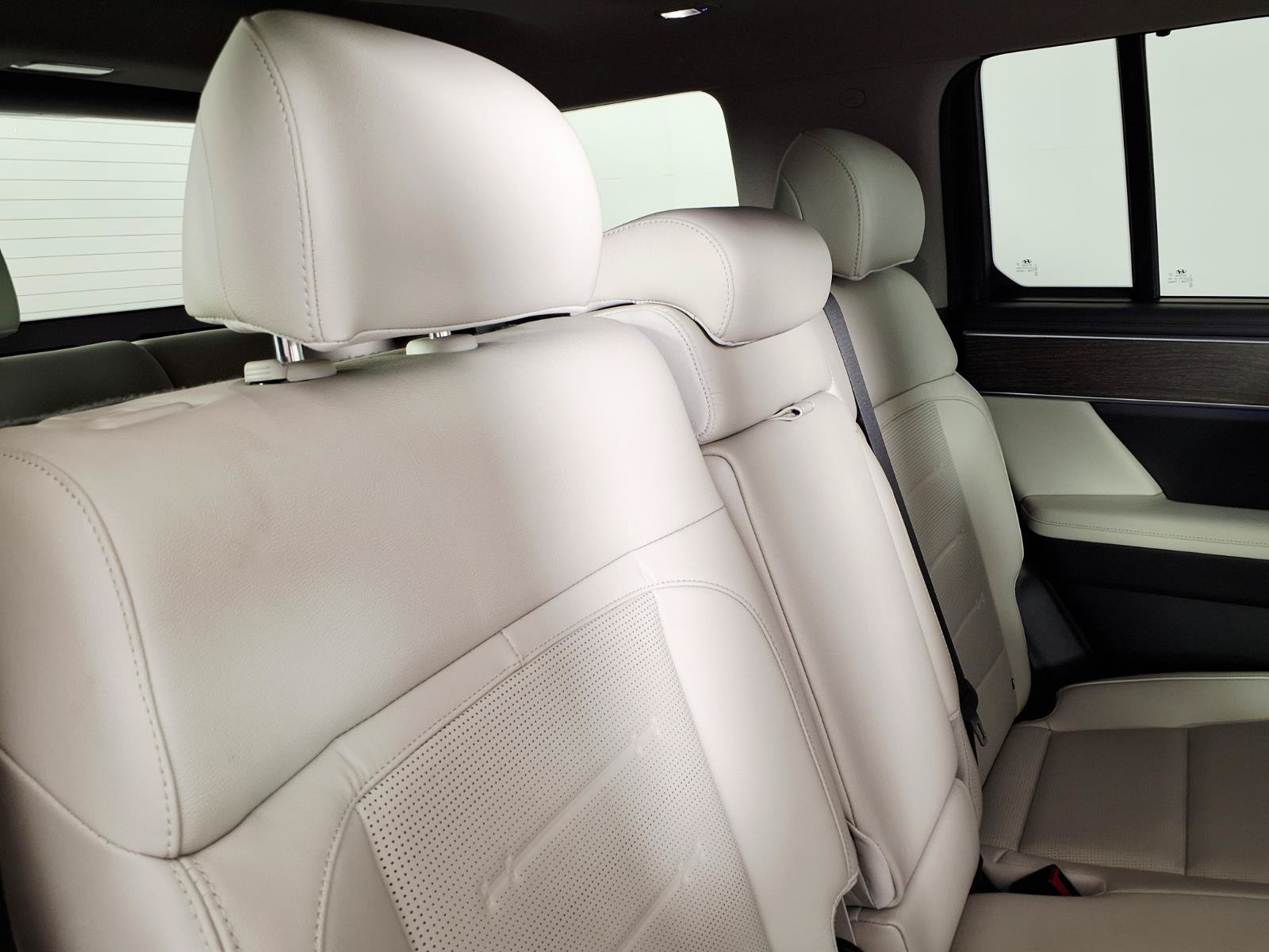Certified 2024 Hyundai Santa Fe Limited FWD image 12