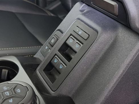 Certified 2025 Ford Bronco Badlands AWD/4WD image 22