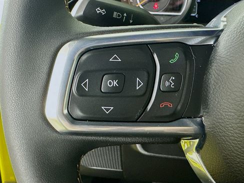 Used 2024 Jeep Wrangler Unlimited Sahara w/ Technology Group AWD/4WD image 18