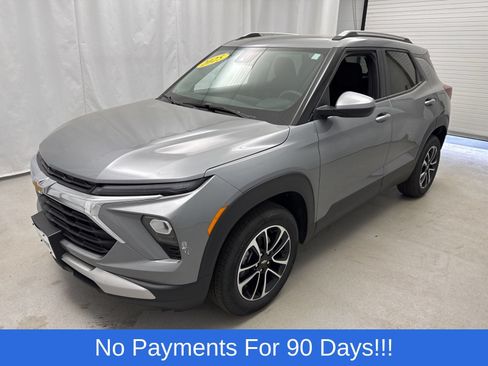 Used 2025 Chevrolet TrailBlazer LT AWD/4WD image 6