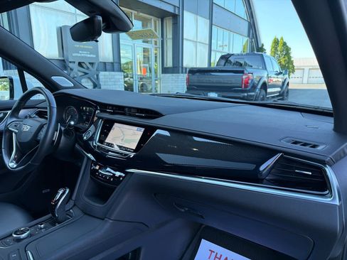 Used 2024 Cadillac XT6 Sport w/ LPO, ONYX Package AWD/4WD image 17