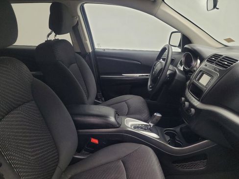Used 2018 Dodge Journey SE FWD image 21
