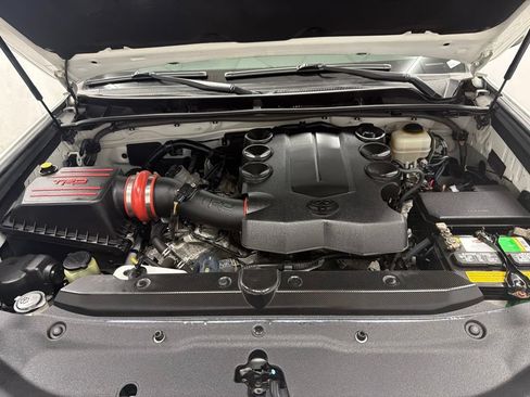 Used 2017 Toyota 4Runner TRD Pro AWD/4WD image 35
