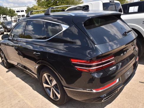 Used 2022 Genesis GV80 2.5T w/ Advanced Package 02 AWD/4WD image 6