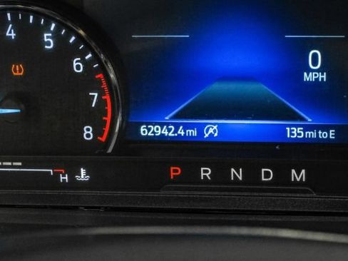 Used 2020 Ford Explorer XLT w/ Equipment Group 202A AWD/4WD image 26