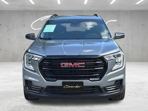 Used 2024 GMC Terrain SLE w/ Driver Convenience Package FWD image 23