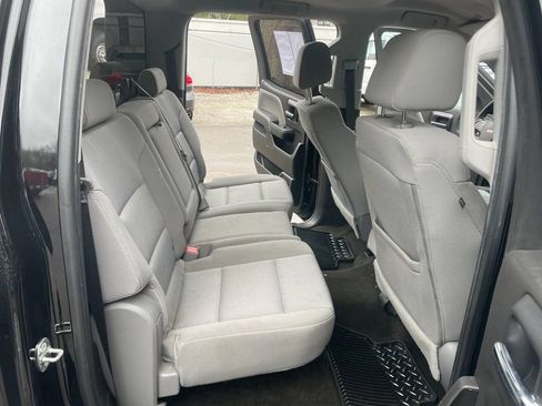 Used 2018 Chevrolet Silverado 1500 W/T w/ WT Fleet Convenience Package AWD/4WD image 24