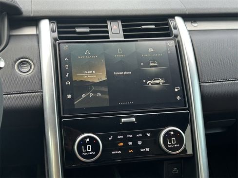 Used 2024 Land Rover Discovery Dynamic SE image 20