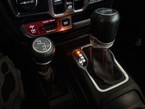 Used 2020 Jeep Wrangler Unlimited Rubicon w/ LED Lighting Group image 31