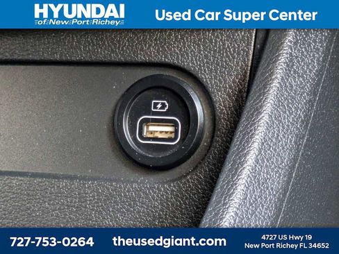 Used 2023 Hyundai Santa Fe Limited image 34