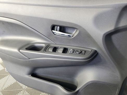 New 2025 Nissan Versa SV w/ Trunk Package image 26