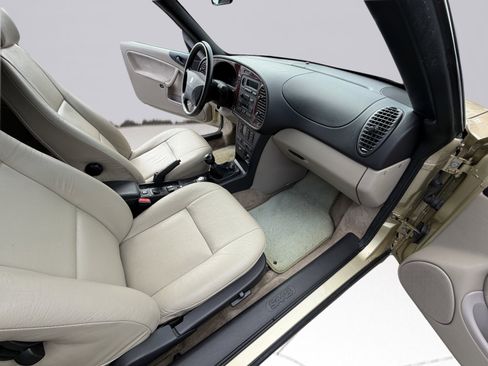 Used 1998 Saab 900 SE Turbo FWD image 18
