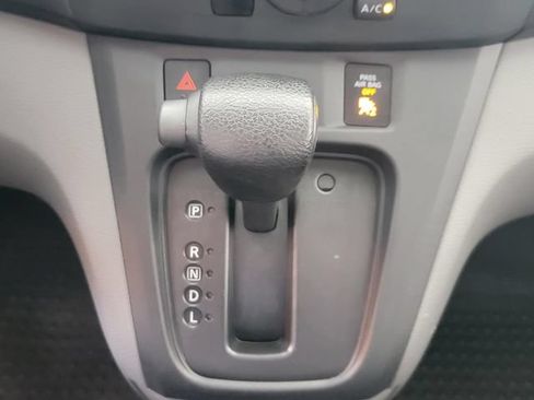 Used 2021 Nissan NV200 S FWD image 20
