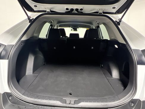 Used 2025 Toyota RAV4 LE FWD image 32