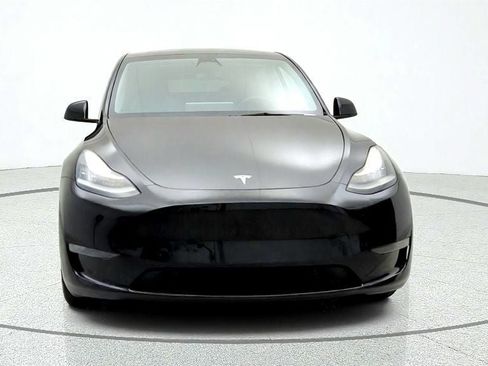 Used 2023 Tesla Model Y Long Range AWD/4WD image 2
