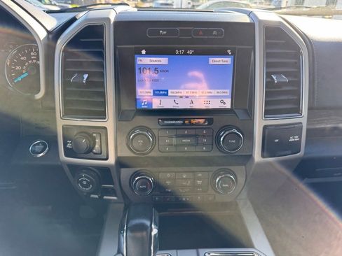Used 2019 Ford F150 Lariat image 15