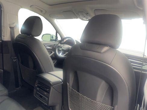 Used 2022 Audi Q7 2.0T Premium Plus w/ Premium Plus Package image 46