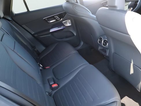 Used 2026 Mercedes-Benz GLC 300 4MATIC image 19