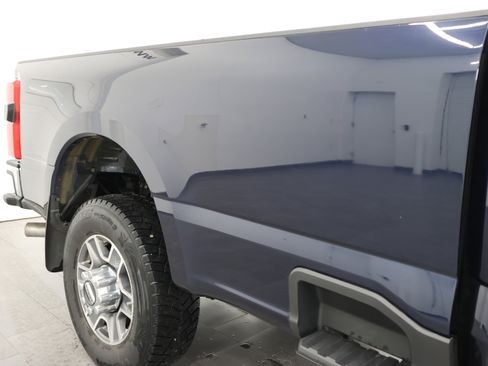 Used 2023 Ford F350 Lariat w/ FX4 Off-Road Package AWD/4WD image 27
