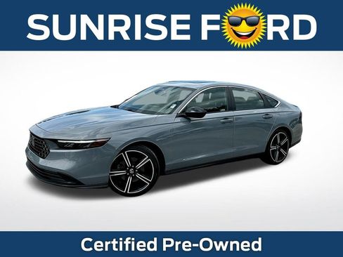 Used 2023 Honda Accord Sport image 1