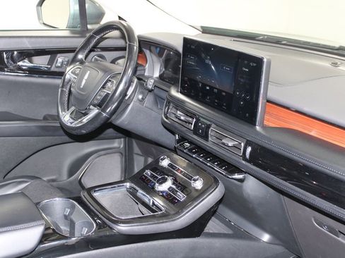 Used 2022 Lincoln Nautilus Reserve w/ Equipment Group 201A image 32