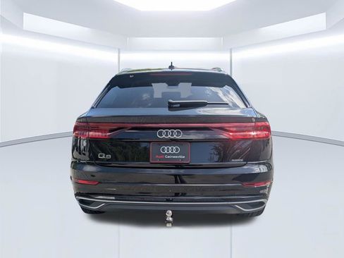 Used 2022 Audi Q8 Premium w/ Convenience Package AWD/4WD image 5